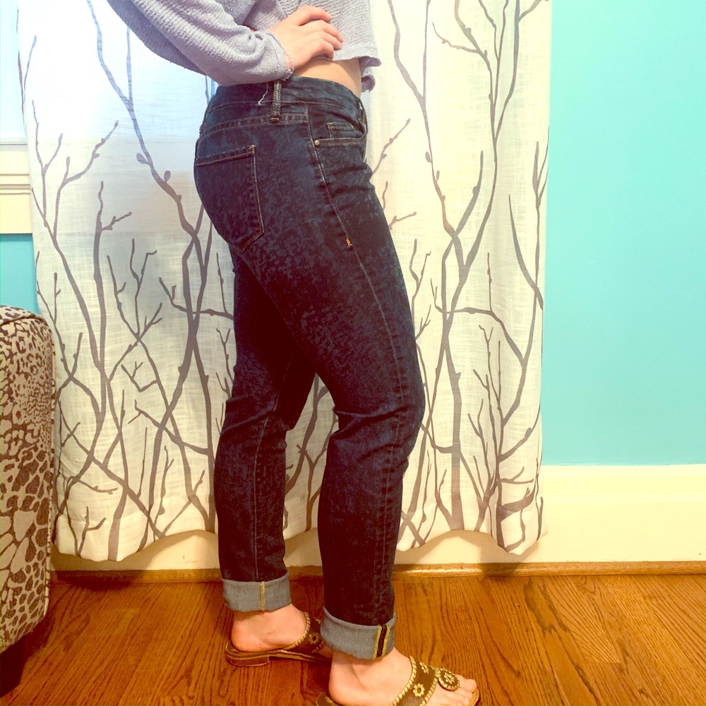 Dark Wash Jeggings with Mottled Pattern